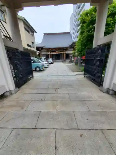 寶藏寺(成田不動尊) の山門・神門