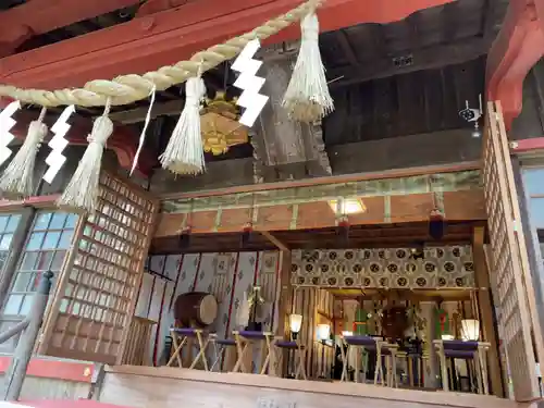 鶴峯八幡宮の本殿・本堂