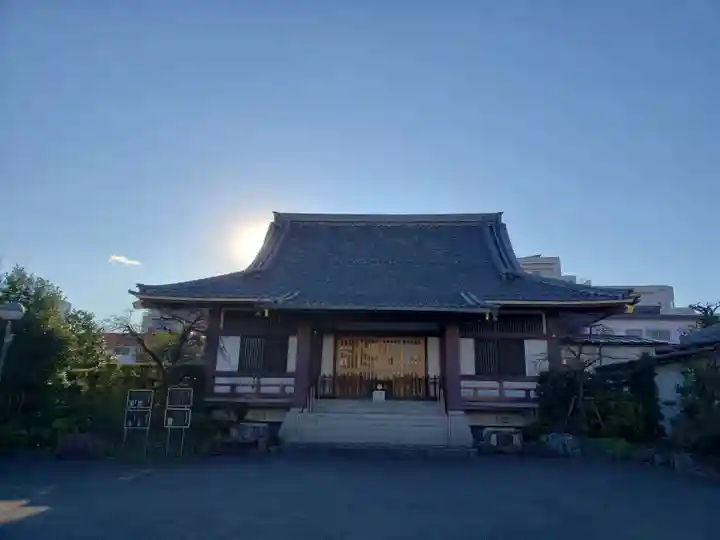 光照寺の本殿・本堂