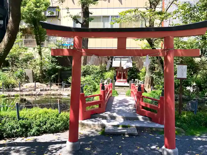 小梳神社の末社・摂社