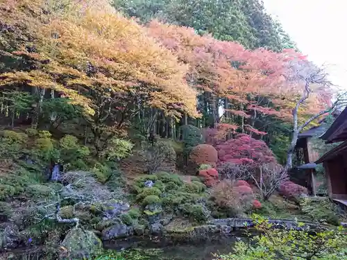 宝積山光前寺の庭園