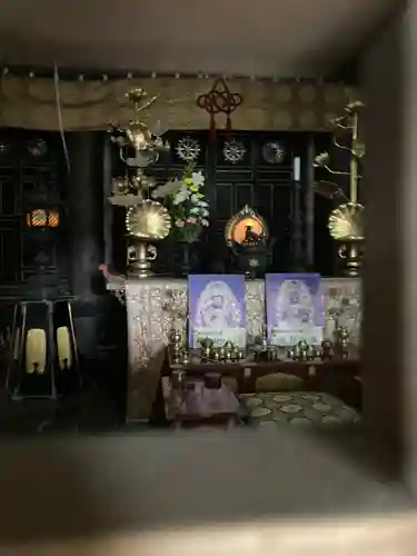 斑鳩寺の本殿・本堂