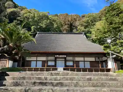 臨済寺の本殿・本堂