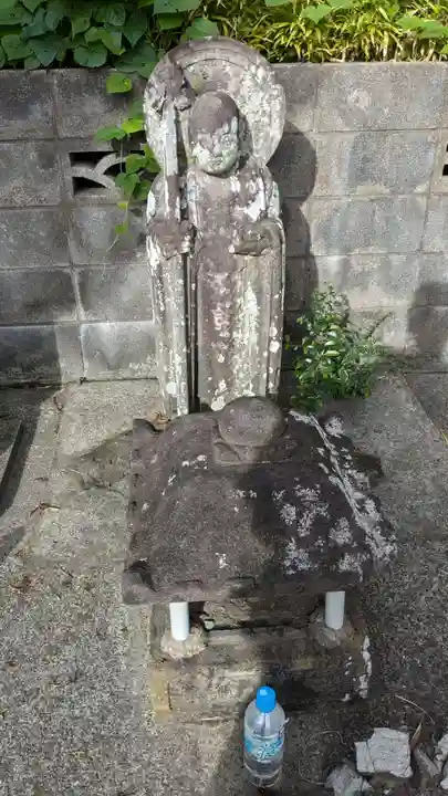 震災観音堂の地蔵
