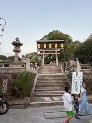 阿智神社の{uncategorized: "未分類", other: "その他", undefined: "問題あり", building: "その他建物", grave: "お墓", sacred_gate: "鳥居", guardian: "狛犬", statue: "像", buddha: "仏像", history: "歴史", nature: "自然", garden: "庭園", animal: "動物", pagoda: "塔", temizu: "手水舎", mountain_gate: "山門・神門", sanctuary: "本殿・本堂", subordinate: "末社・摂社", art: "芸術", scenery: "景色", jizo: "地蔵", ema: "絵馬", goshuin: "御朱印", omikuji: "おみくじ", items: "授与品その他", amulet: "お守り", goshuincho: "御朱印帳", eats: "食事", festival: "お祭り", votive_dance: "神楽", shichigosan: "七五三参", wedding: "結婚式", experience: "体験その他", initially: "初詣", around: "周辺", anti_infection: "感染症対策"}