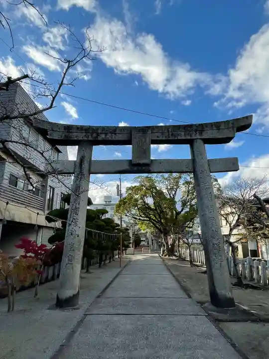 正八幡宮の鳥居