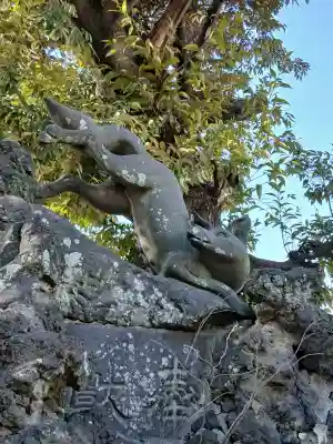 千住神社の{uncategorized: "未分類", other: "その他", undefined: "問題あり", building: "その他建物", grave: "お墓", sacred_gate: "鳥居", guardian: "狛犬", statue: "像", buddha: "仏像", history: "歴史", nature: "自然", garden: "庭園", animal: "動物", pagoda: "塔", temizu: "手水舎", mountain_gate: "山門・神門", sanctuary: "本殿・本堂", subordinate: "末社・摂社", art: "芸術", scenery: "景色", jizo: "地蔵", ema: "絵馬", goshuin: "御朱印", omikuji: "おみくじ", items: "授与品その他", amulet: "お守り", goshuincho: "御朱印帳", eats: "食事", festival: "お祭り", votive_dance: "神楽", shichigosan: "七五三参", wedding: "結婚式", experience: "体験その他", initially: "初詣", around: "周辺", anti_infection: "感染症対策"}