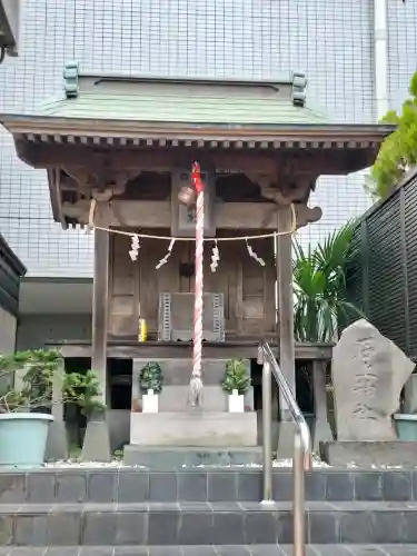石上神社の{uncategorized: "未分類", other: "その他", undefined: "問題あり", building: "その他建物", grave: "お墓", sacred_gate: "鳥居", guardian: "狛犬", statue: "像", buddha: "仏像", history: "歴史", nature: "自然", garden: "庭園", animal: "動物", pagoda: "塔", temizu: "手水舎", mountain_gate: "山門・神門", sanctuary: "本殿・本堂", subordinate: "末社・摂社", art: "芸術", scenery: "景色", jizo: "地蔵", ema: "絵馬", goshuin: "御朱印", omikuji: "おみくじ", items: "授与品その他", amulet: "お守り", goshuincho: "御朱印帳", eats: "食事", festival: "お祭り", votive_dance: "神楽", shichigosan: "七五三参", wedding: "結婚式", experience: "体験その他", initially: "初詣", around: "周辺", anti_infection: "感染症対策"}
