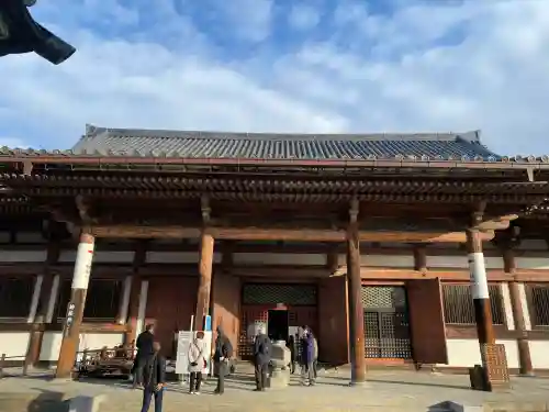 東寺（教王護国寺）の{uncategorized: "未分類", other: "その他", undefined: "問題あり", building: "その他建物", grave: "お墓", sacred_gate: "鳥居", guardian: "狛犬", statue: "像", buddha: "仏像", history: "歴史", nature: "自然", garden: "庭園", animal: "動物", pagoda: "塔", temizu: "手水舎", mountain_gate: "山門・神門", sanctuary: "本殿・本堂", subordinate: "末社・摂社", art: "芸術", scenery: "景色", jizo: "地蔵", ema: "絵馬", goshuin: "御朱印", omikuji: "おみくじ", items: "授与品その他", amulet: "お守り", goshuincho: "御朱印帳", eats: "食事", festival: "お祭り", votive_dance: "神楽", shichigosan: "七五三参", wedding: "結婚式", experience: "体験その他", initially: "初詣", around: "周辺", anti_infection: "感染症対策"}