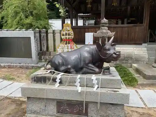 若狭野天満神社の像