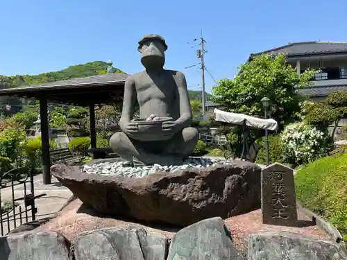 河童神社の狛犬