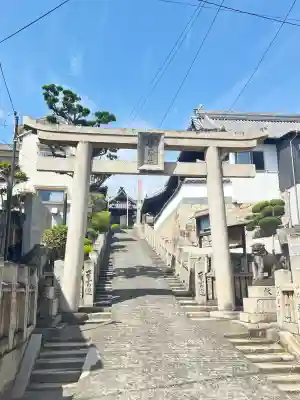 羽黒神社の{uncategorized: "未分類", other: "その他", undefined: "問題あり", building: "その他建物", grave: "お墓", sacred_gate: "鳥居", guardian: "狛犬", statue: "像", buddha: "仏像", history: "歴史", nature: "自然", garden: "庭園", animal: "動物", pagoda: "塔", temizu: "手水舎", mountain_gate: "山門・神門", sanctuary: "本殿・本堂", subordinate: "末社・摂社", art: "芸術", scenery: "景色", jizo: "地蔵", ema: "絵馬", goshuin: "御朱印", omikuji: "おみくじ", items: "授与品その他", amulet: "お守り", goshuincho: "御朱印帳", eats: "食事", festival: "お祭り", votive_dance: "神楽", shichigosan: "七五三参", wedding: "結婚式", experience: "体験その他", initially: "初詣", around: "周辺", anti_infection: "感染症対策"}
