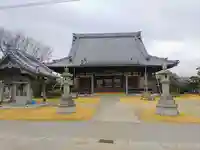 長因寺の本殿・本堂