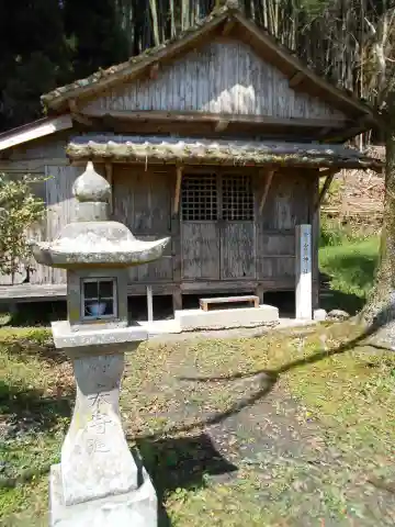 二宮神社の本殿・本堂
