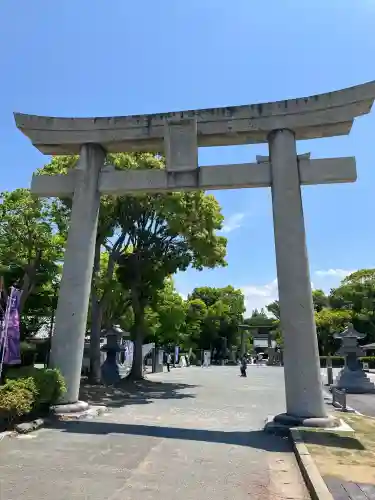 宗像大社の{uncategorized: "未分類", other: "その他", undefined: "問題あり", building: "その他建物", grave: "お墓", sacred_gate: "鳥居", guardian: "狛犬", statue: "像", buddha: "仏像", history: "歴史", nature: "自然", garden: "庭園", animal: "動物", pagoda: "塔", temizu: "手水舎", mountain_gate: "山門・神門", sanctuary: "本殿・本堂", subordinate: "末社・摂社", art: "芸術", scenery: "景色", jizo: "地蔵", ema: "絵馬", goshuin: "御朱印", omikuji: "おみくじ", items: "授与品その他", amulet: "お守り", goshuincho: "御朱印帳", eats: "食事", festival: "お祭り", votive_dance: "神楽", shichigosan: "七五三参", wedding: "結婚式", experience: "体験その他", initially: "初詣", around: "周辺", anti_infection: "感染症対策"}