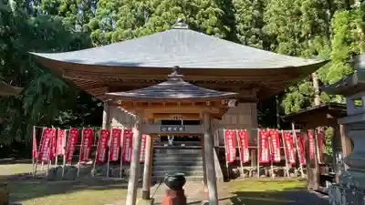 石行寺の本殿・本堂