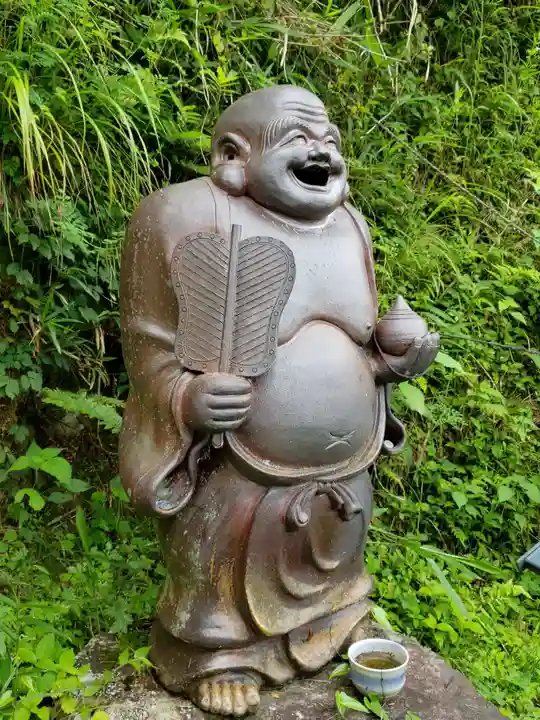 大聖寺の像