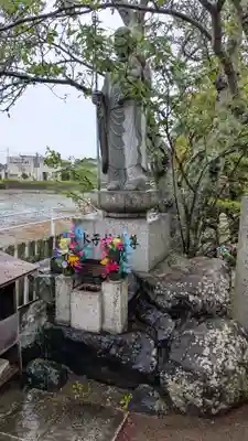遊苦庵の地蔵