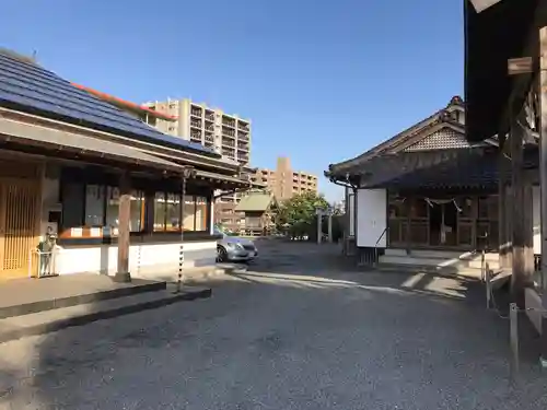 柏原神社の建物その他