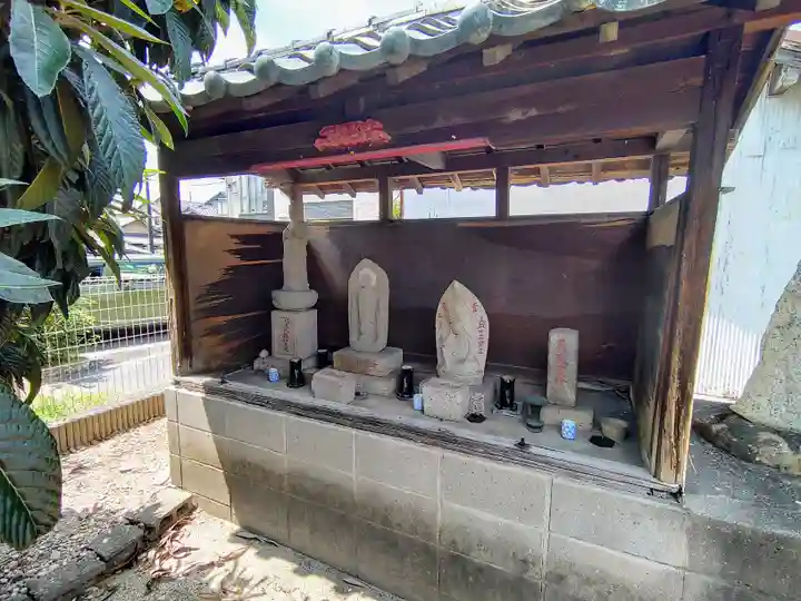 秋葉社(引山2)の末社・摂社