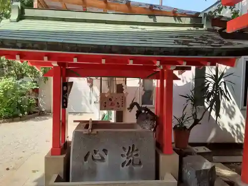 馬橋稲荷神社の手水舎