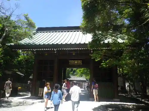 高徳院の山門・神門