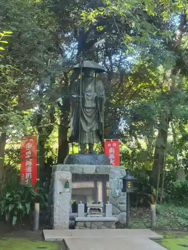 三寳寺の像