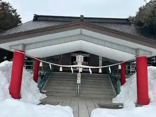 越中護国八幡宮の本殿・本堂