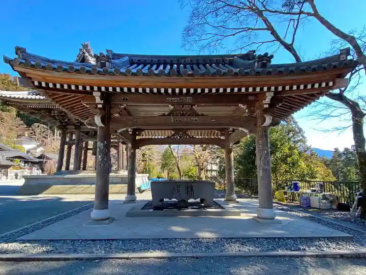 久遠寺の手水舎