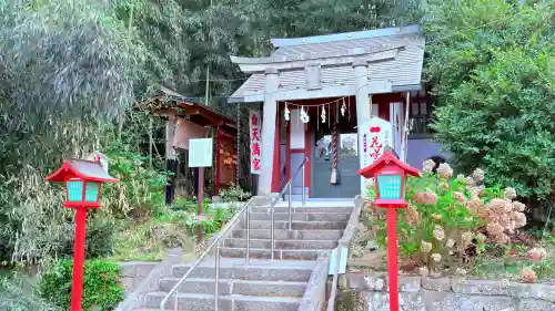 神炊館神社 ⁂奥州須賀川総鎮守⁂の{uncategorized: "未分類", other: "その他", undefined: "問題あり", building: "その他建物", grave: "お墓", sacred_gate: "鳥居", guardian: "狛犬", statue: "像", buddha: "仏像", history: "歴史", nature: "自然", garden: "庭園", animal: "動物", pagoda: "塔", temizu: "手水舎", mountain_gate: "山門・神門", sanctuary: "本殿・本堂", subordinate: "末社・摂社", art: "芸術", scenery: "景色", jizo: "地蔵", ema: "絵馬", goshuin: "御朱印", omikuji: "おみくじ", items: "授与品その他", amulet: "お守り", goshuincho: "御朱印帳", eats: "食事", festival: "お祭り", votive_dance: "神楽", shichigosan: "七五三参", wedding: "結婚式", experience: "体験その他", initially: "初詣", around: "周辺", anti_infection: "感染症対策"}