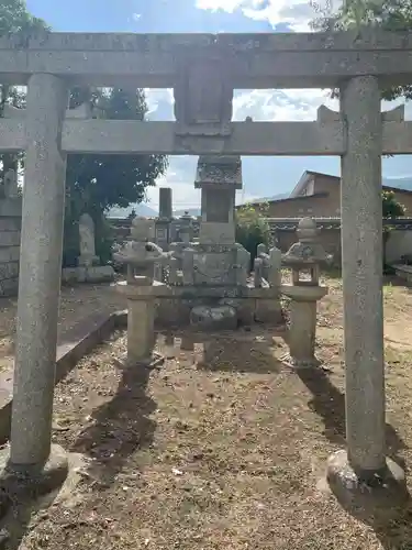 恩徳寺の末社・摂社