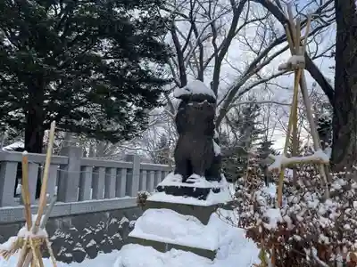 彌彦神社　(伊夜日子神社)の狛犬