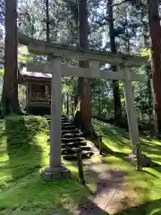 平泉寺白山神社の末社