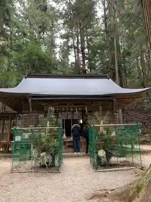室生龍穴神社の本殿・本堂