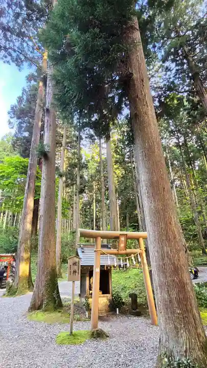 御岩神社の末社・摂社