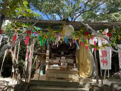 白美龍神社の本殿