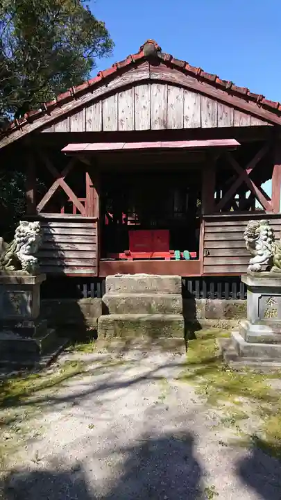八幡神社の本殿・本堂
