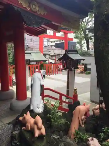 京濱伏見稲荷神社の狛犬