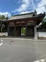 穴太寺の山門