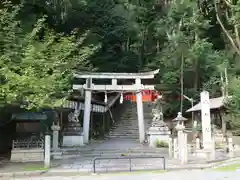 八神社の鳥居