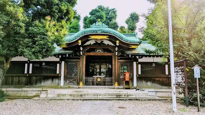 白金氷川神社の本殿・本堂