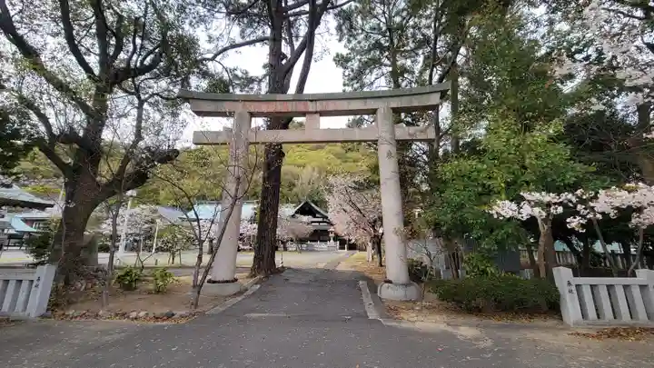愛媛縣護國神社(愛媛県)