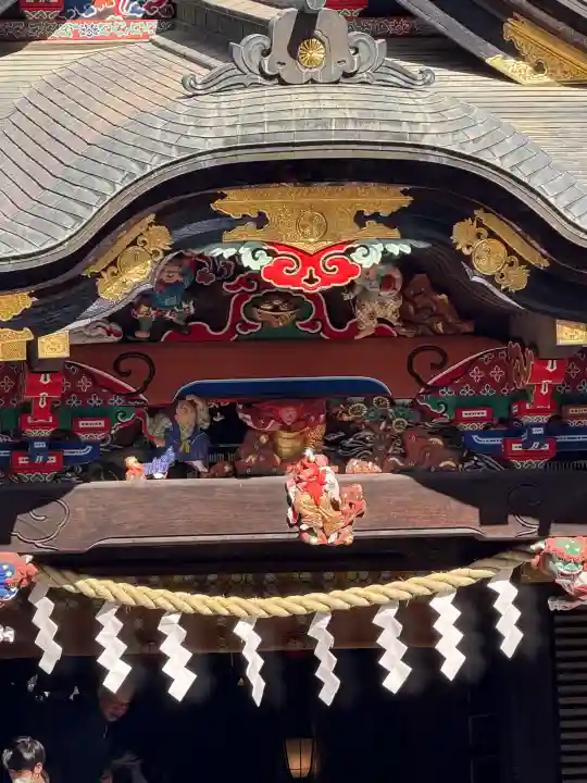 秩父神社の{uncategorized: "未分類", other: "その他", undefined: "問題あり", building: "その他建物", grave: "お墓", sacred_gate: "鳥居", guardian: "狛犬", statue: "像", buddha: "仏像", history: "歴史", nature: "自然", garden: "庭園", animal: "動物", pagoda: "塔", temizu: "手水舎", mountain_gate: "山門・神門", sanctuary: "本殿・本堂", subordinate: "末社・摂社", art: "芸術", scenery: "景色", jizo: "地蔵", ema: "絵馬", goshuin: "御朱印", omikuji: "おみくじ", items: "授与品その他", amulet: "お守り", goshuincho: "御朱印帳", eats: "食事", festival: "お祭り", votive_dance: "神楽", shichigosan: "七五三参", wedding: "結婚式", experience: "体験その他", initially: "初詣", around: "周辺", anti_infection: "感染症対策"}