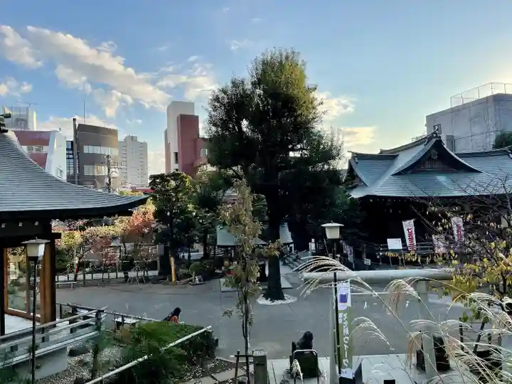 鳩森八幡神社の景色
