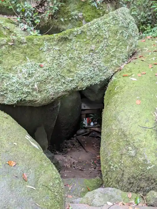 石穴稲荷神社(福岡県)