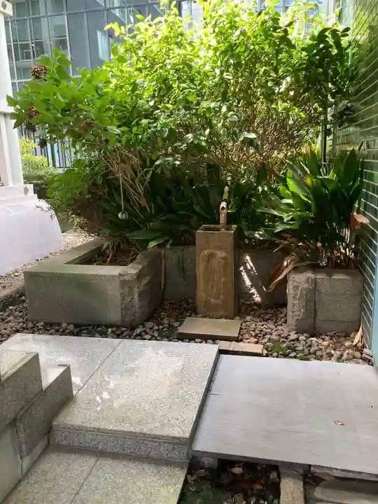 宮益御嶽神社の手水舎