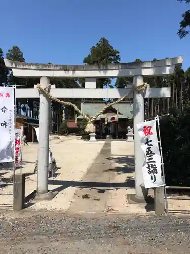 鹿嶋三嶋神社の鳥居