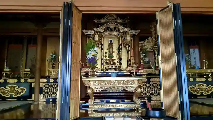 報恩寺の本殿・本堂