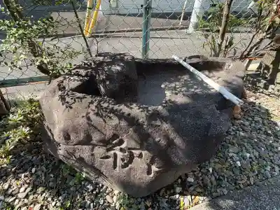 二瀬川神社の{uncategorized: "未分類", other: "その他", undefined: "問題あり", building: "その他建物", grave: "お墓", sacred_gate: "鳥居", guardian: "狛犬", statue: "像", buddha: "仏像", history: "歴史", nature: "自然", garden: "庭園", animal: "動物", pagoda: "塔", temizu: "手水舎", mountain_gate: "山門・神門", sanctuary: "本殿・本堂", subordinate: "末社・摂社", art: "芸術", scenery: "景色", jizo: "地蔵", ema: "絵馬", goshuin: "御朱印", omikuji: "おみくじ", items: "授与品その他", amulet: "お守り", goshuincho: "御朱印帳", eats: "食事", festival: "お祭り", votive_dance: "神楽", shichigosan: "七五三参", wedding: "結婚式", experience: "体験その他", initially: "初詣", around: "周辺", anti_infection: "感染症対策"}