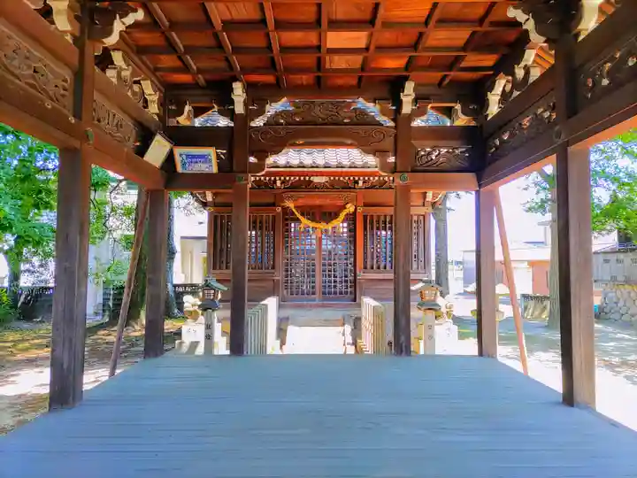 八剱社(寺野)の本殿・本堂